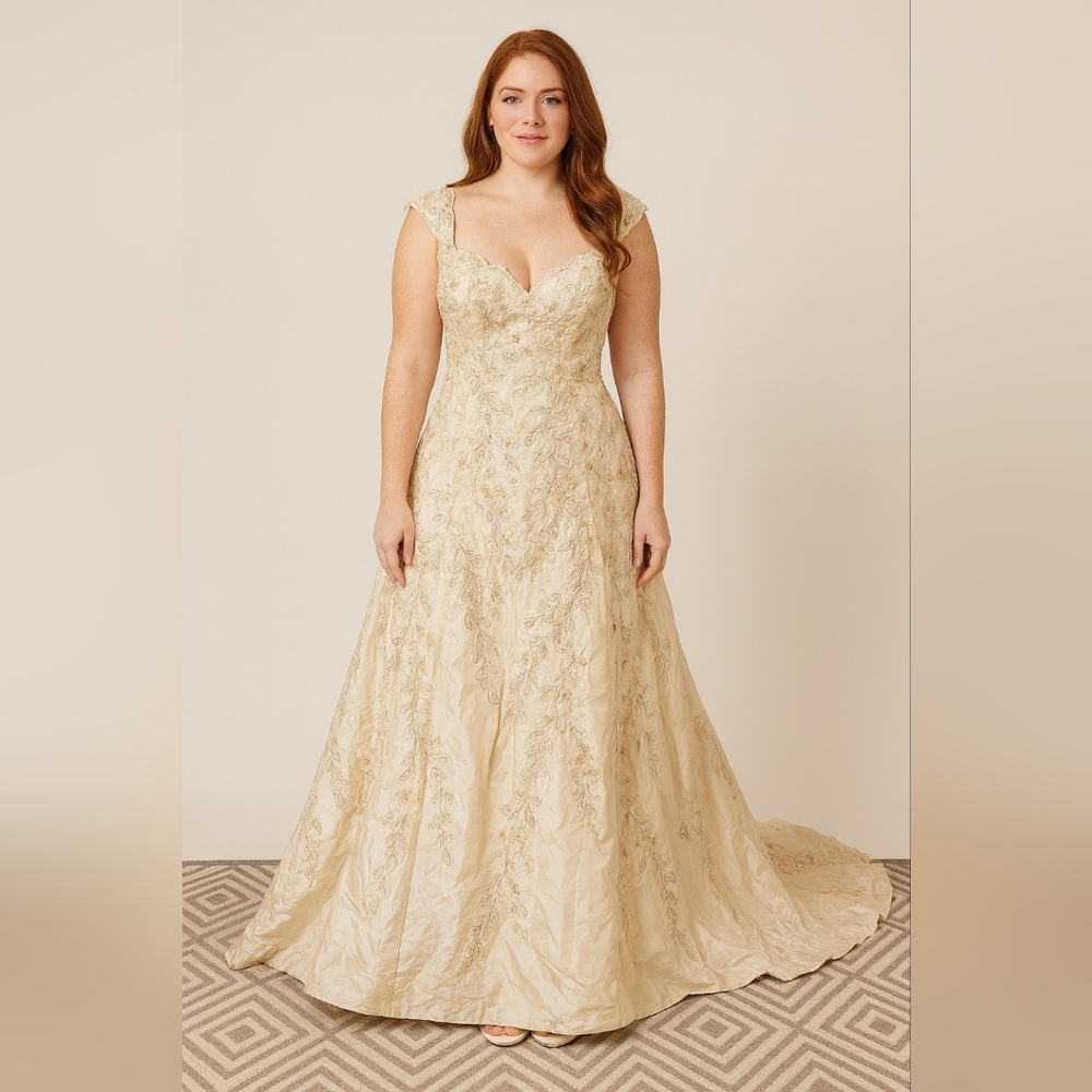 The YSA Makino Beige Wedding‎ Dress 6